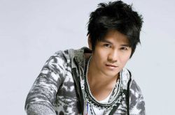 曹格喝醉失控累犯6次 老婆曾气到痛哭离家