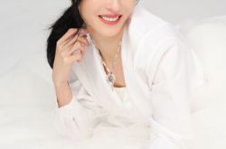 张柏芝闹翻经纪人2年 官司开庭时间曝光