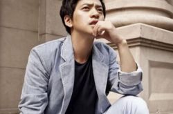 《传奇》王菲和李健谁是原唱？ 创作灵感源自小说引关注 