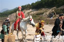 西游记片尾曲叫什么？ 师徒四人表现不畏艰险精神 