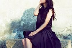 杨钰莹遇江南词美曲巧受好评 在美景音乐中流连忘返 