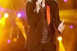 李克勤我是歌手友情岁月曲风大变 首唱摇滚诠释浓浓兄弟情 