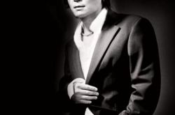 谁明浪子心王杰倾情演唱 听男神完美嗓音唱出浪子心声 