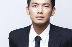 钟汉良曾经有一个人歌词赏析 男神完美嗓音带给你极致享受 