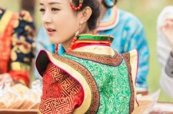 赵丽颖草原女神呆萌可爱  网友要求节目组加镜头 