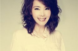 辛晓琪的歌别问旧伤口赏析 《我想和你唱》女神遭表白 