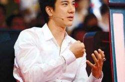 王力宏好声音白衬衣亮相 一句别哭了抢尽风头 