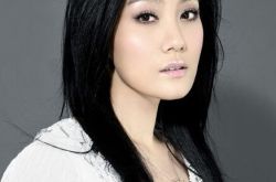 妻子谭晶歌词是什么？ 揭秘其老师如何评价晶晶 