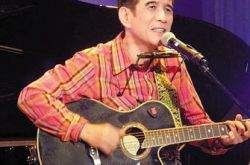 让我轻轻的告诉你歌词 重温经典校园民谣 