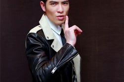 萧敬腾参加的综艺节目《最美和声》  与张杰相爱相杀 