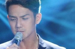 年代秀迎来钟汉良协同十月围城剧组 大爆不会说的秘密 