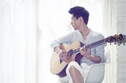 那个远方旋风少女歌词欣赏 与其失落彷徨不如勇敢去闯 