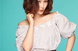 龙梅子情歌继续唱歌词欣赏 “龙氏唱腔”演绎刻骨的忧伤 