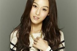 范玮琪那些花儿歌词介绍 用其范式唱腔唱出了一种坚强和柔软 