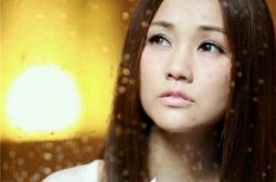 家明谢安琪歌词鉴赏 表达坚守理想生活的态度 