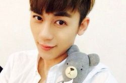 非常完美陆钧彦和淼淼牵手 微博秀恩爱非美兄弟祝福 