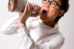 蒙面歌王大鹏是哪一集 倒数第二集唱《光辉岁月》致敬偶像 