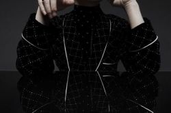 华晨宇我管你mv带来视觉盛宴 态度鲜明为新生代呐喊 