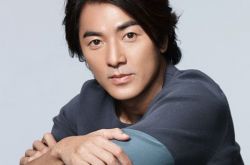 古惑仔电影歌曲《友情岁月》 后来曾五人重新录制兄弟版 