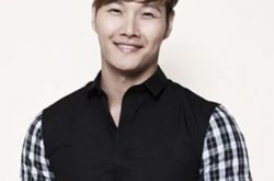 《Running Man》中河妍秀金钟国 惊险的嘴碰嘴 