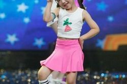 韩国小女孩上天天向上 舞技惊艳全场 
