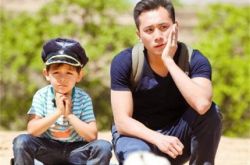 爸爸去哪儿刘烨图片集 使坏坑宝宝带诺一装疯卖傻 