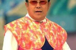 曾志伟搞笑歌曲有哪些 贺岁片与古天乐大玩黑色幽默 