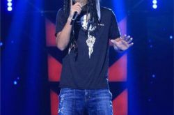 野子沙宝亮蒙面歌王大受追捧 网友：唱出浓重暗香 