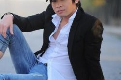 我爱你胜过你爱我歌曲冷漠倾情演绎 独特唱腔独树一帜 