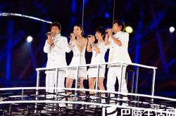 相亲相爱歌词群星倾情演唱 大气恢弘时尚动听 