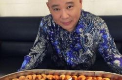 郭德纲老婆宁静主持国色天香首秀 两人亲密合作获赞 