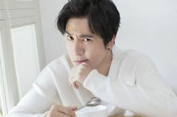 薛之谦认真的雪歌曲分享 独特声音演绎不一样的味道 