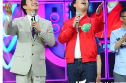 吓蒙！有人不仅能模仿费玉清的污 还能“复制”他的脸 