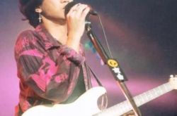 黄家驹哼唱歌曲《天地》出炉  林子祥激情填唱纪念音乐才子 