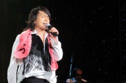 伍佰台北演唱会歌单大全  摇滚教父4小时唱翻55首曲目 