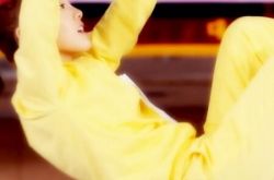 青春不败第二季嘉宾泰妍现身 其被调侃为不倒翁 