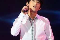 盘点陈翔唱过的所有歌曲 凭借《初告白》一炮而红 