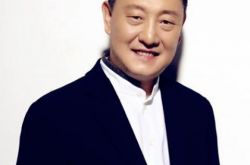 康熙王朝主题曲叫什么 《向天再借五百年》曲风大气气势磅礴 