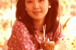 委婉动人的歌曲邓丽君恩爱夫妻 甜蜜爱意挡也挡不住 