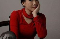 错误的爱韩宝仪深情演唱 诠释人间万种情感 