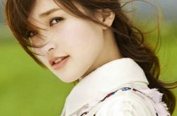 爱的魔法金莎歌词鉴赏 其甜美清澈的嗓音受到网友点赞 