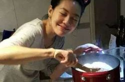 小s厨房写真曝光 女神做饭还大玩撩汉约男神 