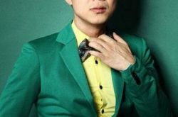 百变大咖秀大鹏模仿黄家驹落泪 网友称这次太逆天了 