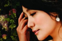 谭晶首推全新跨界专辑看见 爱的神话等歌曲全新演绎 