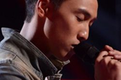 陈乐基光辉岁月歌词  歌曲旋律优美十分动听 