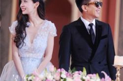 跑男3何穗惊艳亮相 五大长腿女神秒杀兄弟团 