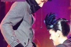 韩庚演唱会小s热舞起反应 热辣魅力无法挡 