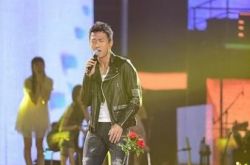 邓超超级英雄歌曲成洗脑神曲 《奔跑吧兄弟》主题曲终面世 