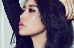 alin黄丽玲歌曲《寂寞不痛》欣赏 深情演绎拥抱系情歌 