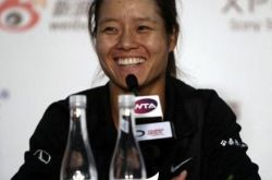 央视柴静看见专访李娜 网坛“一姐”讲述自己的内心世界 